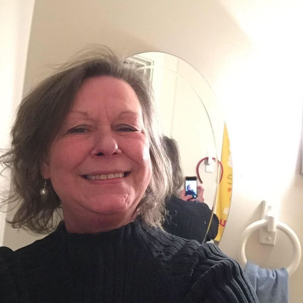 Meet your Posher, Roxane
